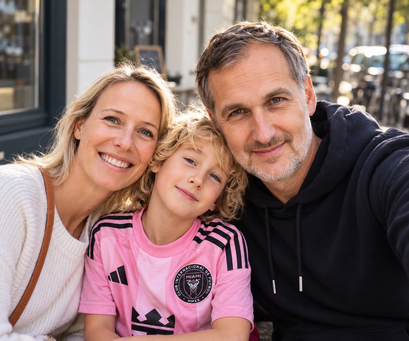 Jessica, Jonas und Andreas gemeinsam in München